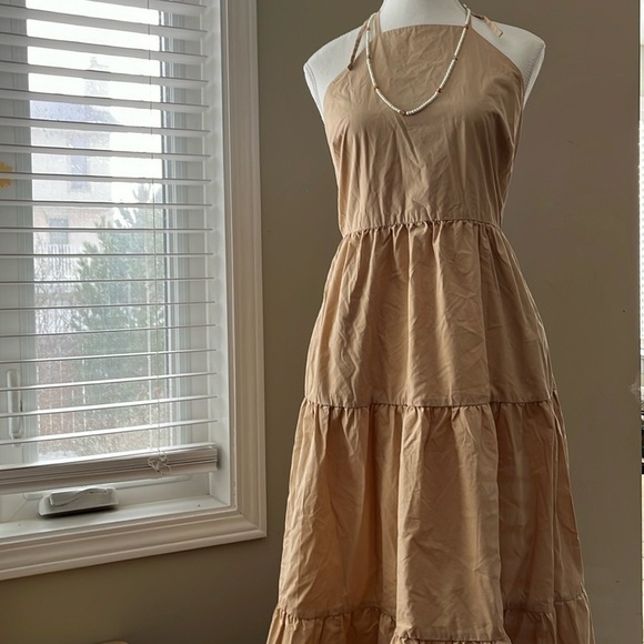 GAP Beige Maxi Dress - Picture 3 of 12